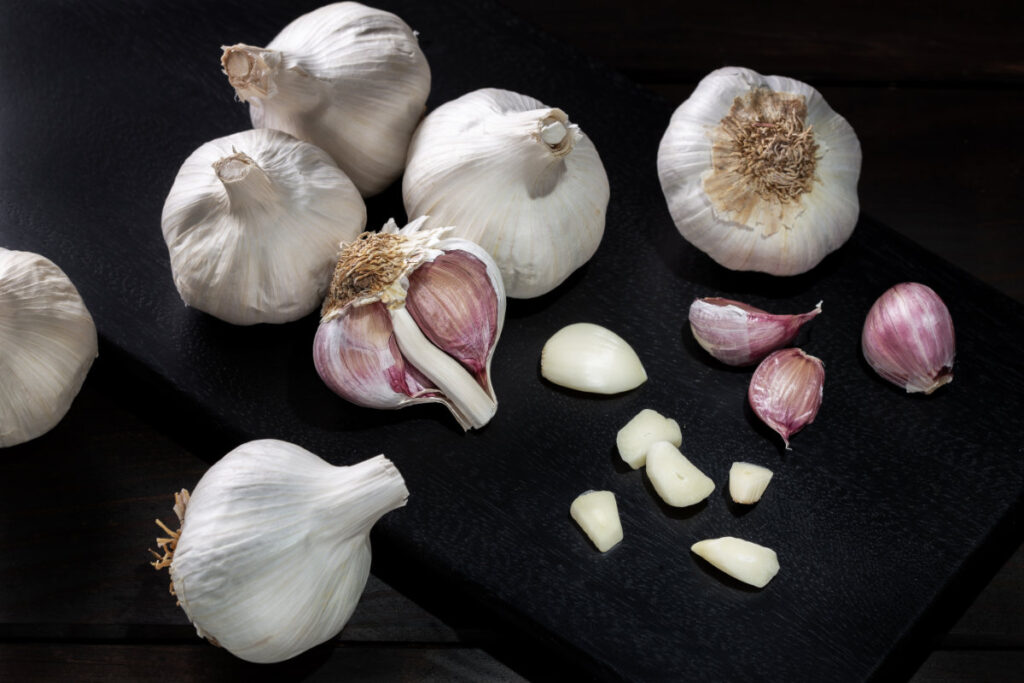 Haltbarkeit: 7 geniale Tipps, um Knoblauch haltbar zu machen