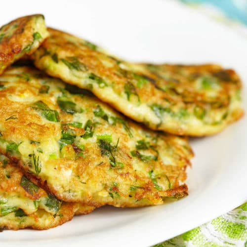 Zucchini Laibchen sind ideal zum Abnehmen - unsere Zucchini Puffer sind besonders lecker